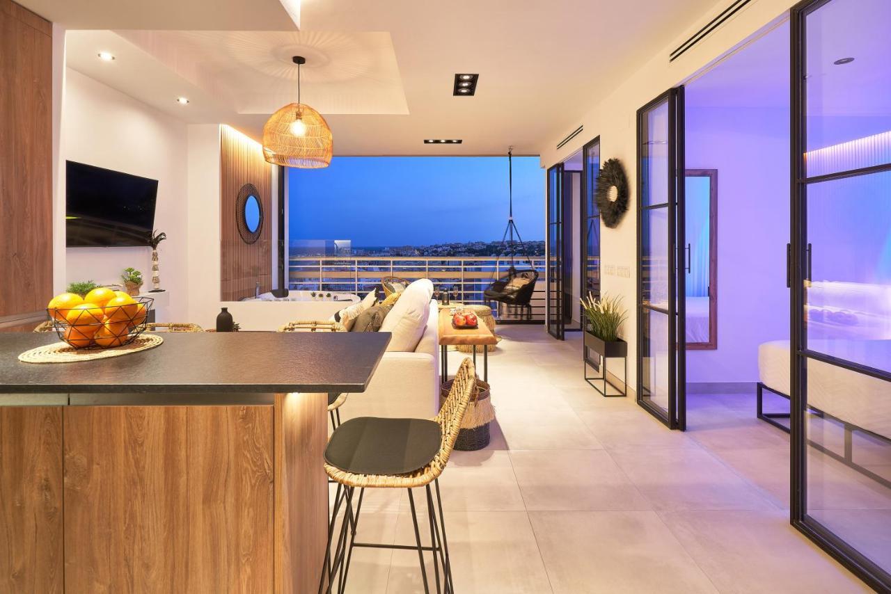 Pura Vida Luxury Apartment With Jacuzzi Torremolinos Eksteriør bilde
