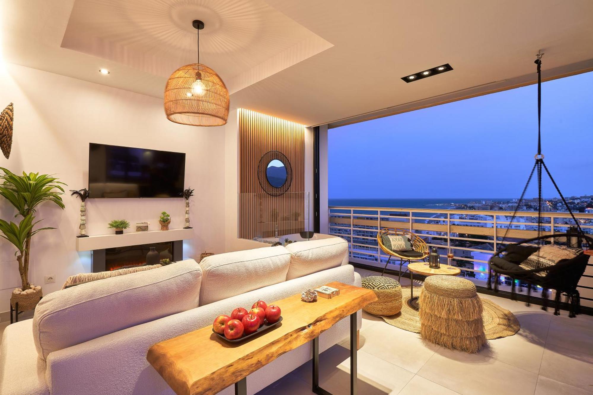 Pura Vida Luxury Apartment With Jacuzzi Torremolinos Eksteriør bilde