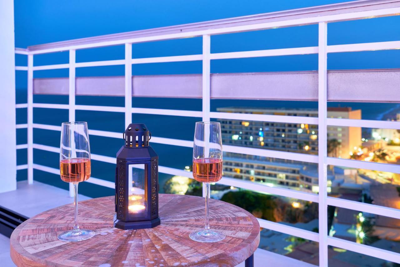 Pura Vida Luxury Apartment With Jacuzzi Torremolinos Eksteriør bilde